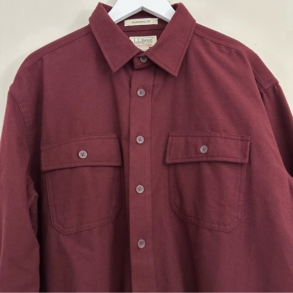 L.L. Bean Men's Chamois Cloth Shirt, Traditional Fit in Deep Wine - Picture 4 of 11